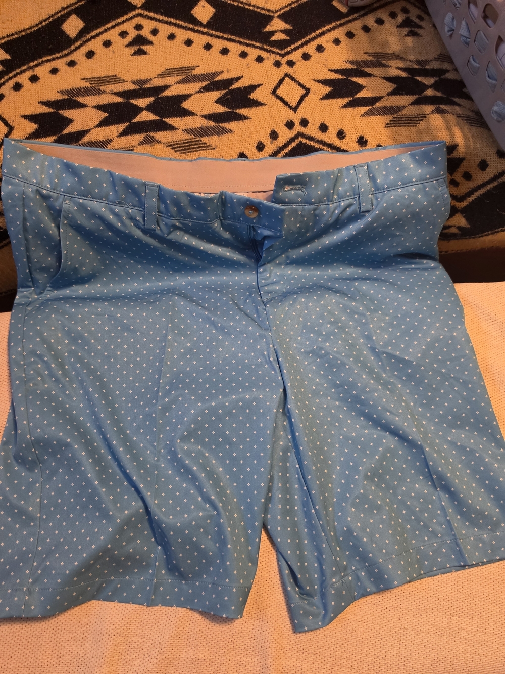 Greg Norman Men's MicroLux Blue/White Geometric Chino Shorts Flat Front Zip